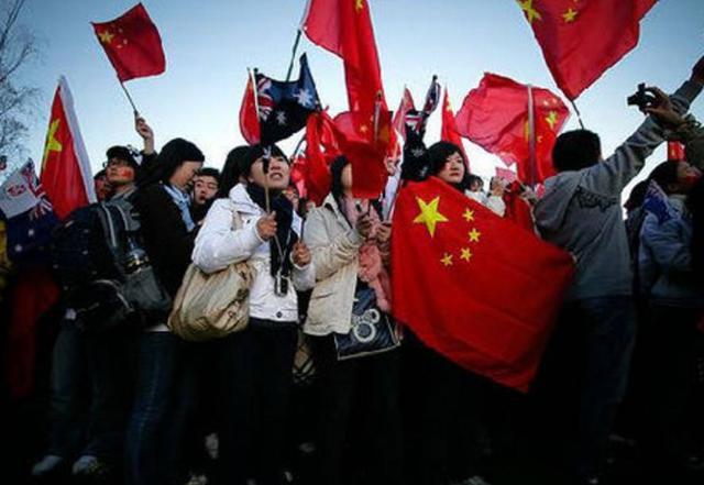 慢性软组织疼痛？针刀镜+臭氧治疗帮您缓解！