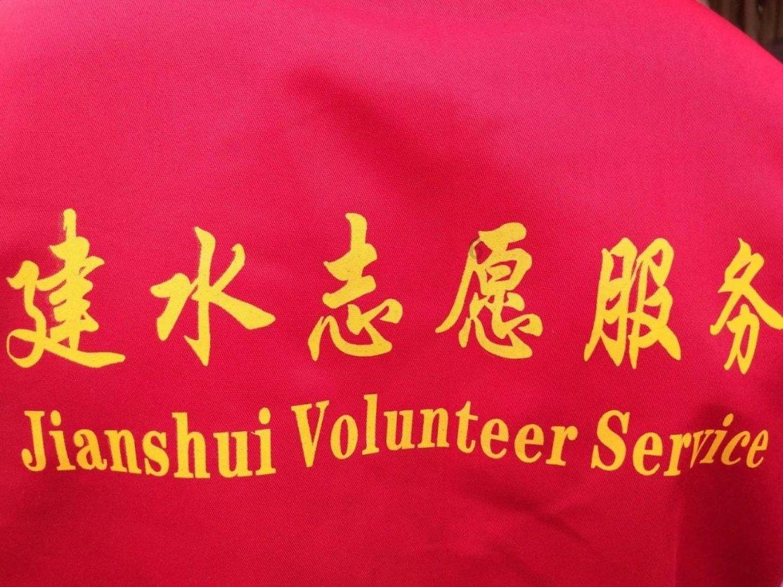 玩具店里的娃娃