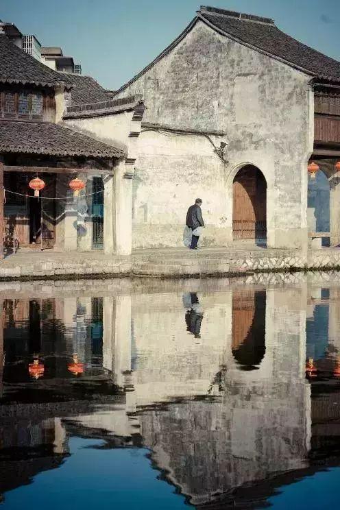 迷路的可爱女宝宝
